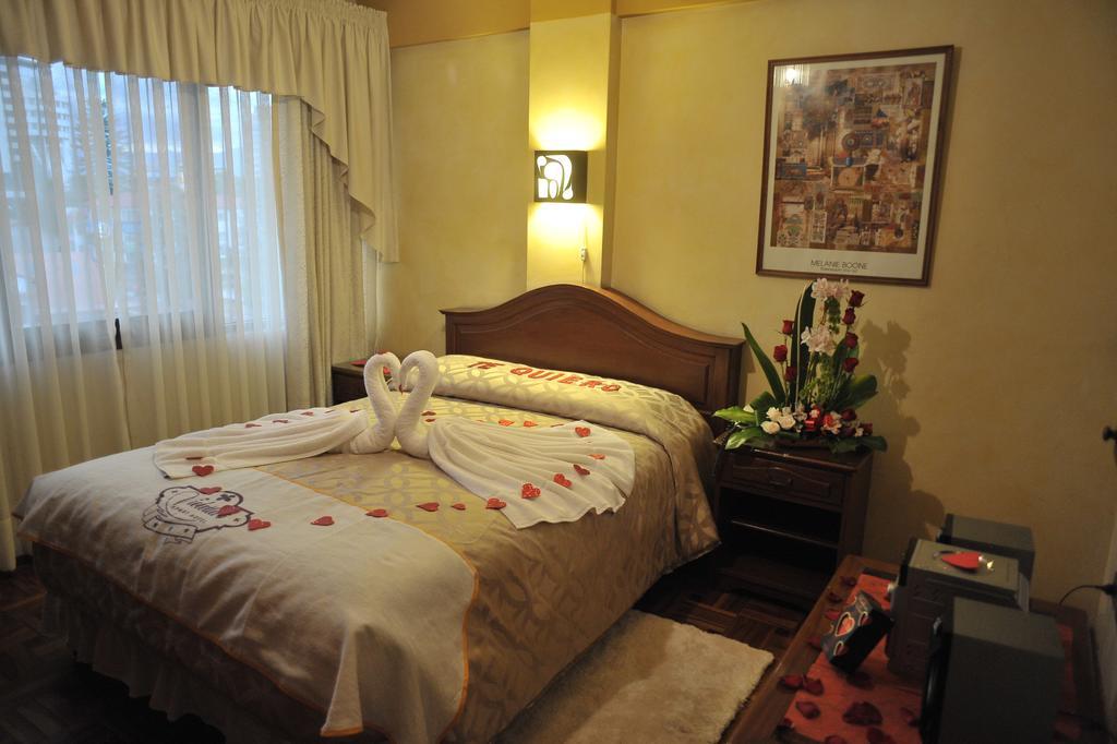Apart Hotel Violettas Cochabamba Esterno foto